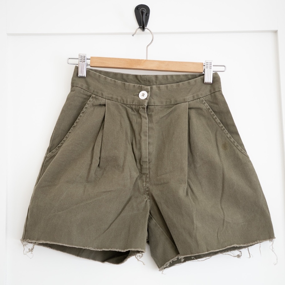Loup Cut off cotton shorts, green